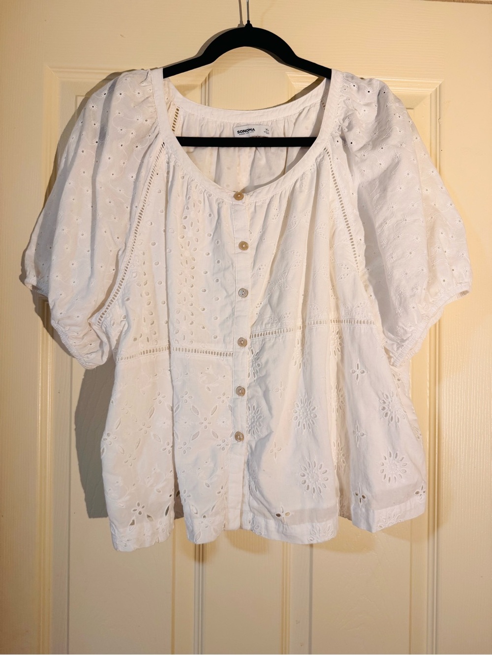 Sonoma White Eyelet Button-Front Puff Sleeve Blouse XL - Picture 2 of 6